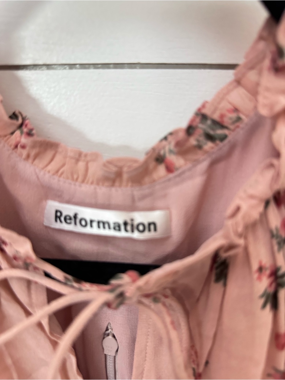Reformation 4 Pink floral cotton ruffle detail tie neck long sleeve mini dress - Picture 6 of 16